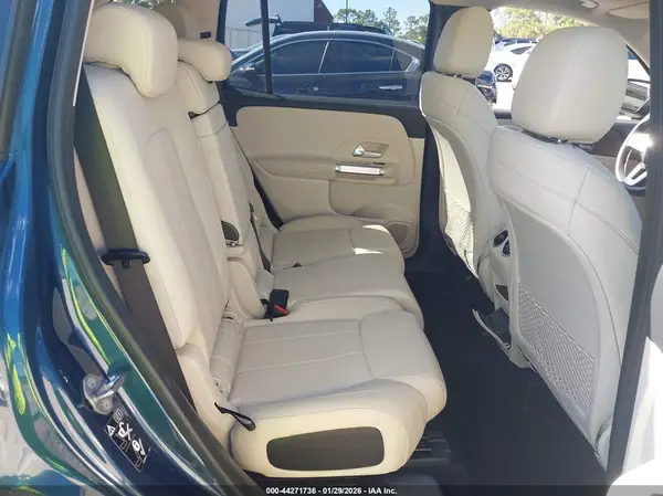 W1N4M4GB1LW041123 2020 MERCEDES-BENZ GLB - Image 8