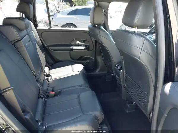 W1N4M4GB1MW086998 2021 MERCEDES-BENZ GLB - Image 8