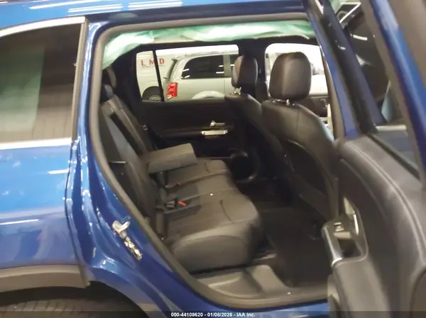 W1N4M4GB1SW402011 2025 MERCEDES-BENZ GLB - Image 8