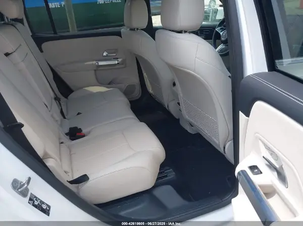 W1N4M4GB1SW408570 2025 MERCEDES-BENZ GLB - Image 8