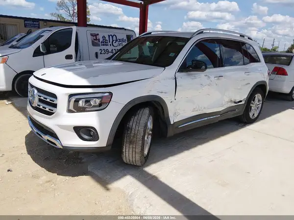 W1N4M4GB2MW090753 2021 MERCEDES-BENZ GLB - Image 2