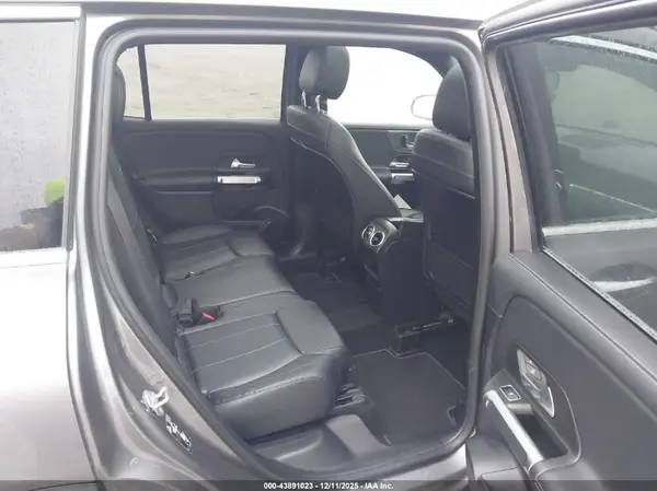 W1N4M4GB2MW092695 2021 MERCEDES-BENZ GLB - Image 8