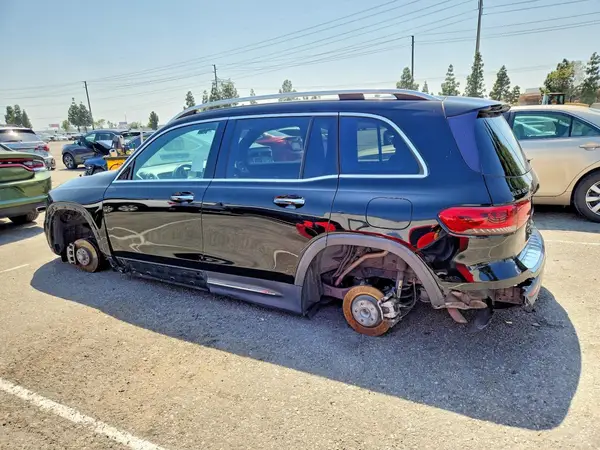 W1N4M4GB2MW120186 2021 MERCEDES-BENZ GLB - Image 2