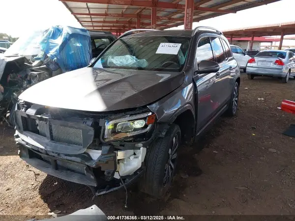 W1N4M4GB2NW236702 2022 MERCEDES-BENZ GLB - Image 2