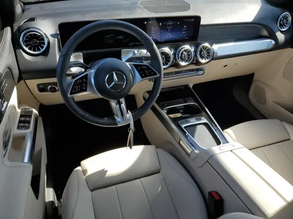 W1N4M4GB2SW400090 2025 MERCEDES-BENZ GLB - Image 8