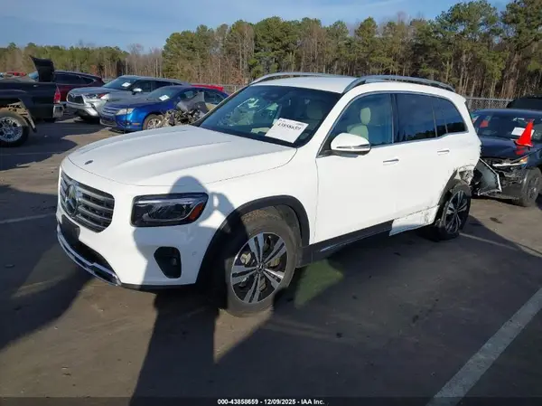 W1N4M4GB2SW401787 2025 MERCEDES-BENZ GLB - Image 2