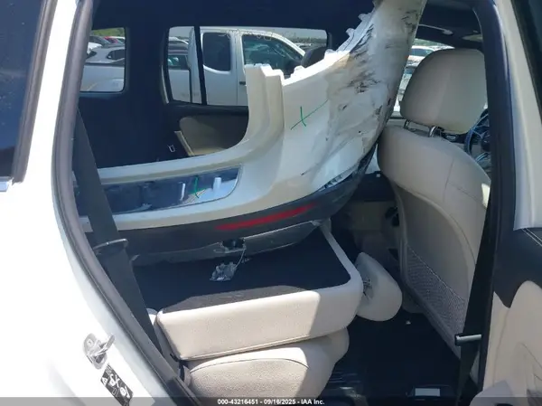 W1N4M4GB2SW416676 2025 MERCEDES-BENZ GLB - Image 8