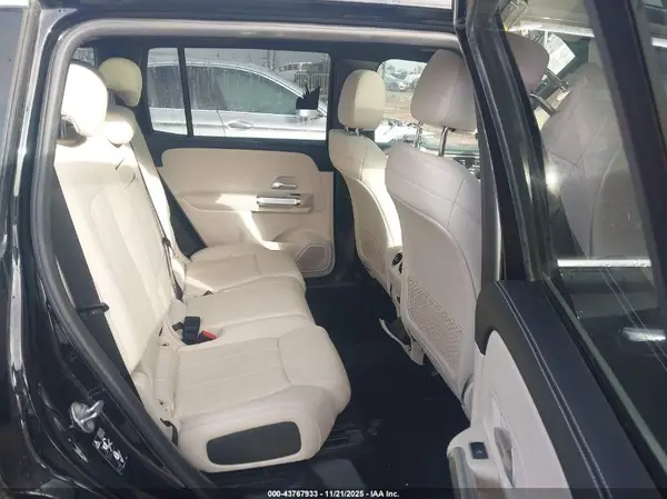 W1N4M4GB3LW041785 2020 MERCEDES-BENZ GLB - Image 8