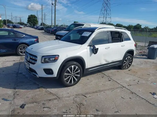 W1N4M4GB3MW093452 2021 MERCEDES-BENZ GLB - Image 2