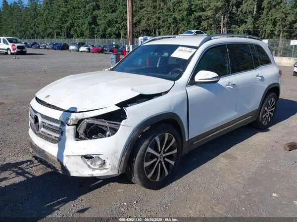 W1N4M4GB3MW098568 2021 MERCEDES-BENZ GLB - Image 2