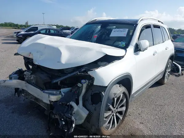 W1N4M4GB3MW101419 2021 MERCEDES-BENZ GLB - Image 2