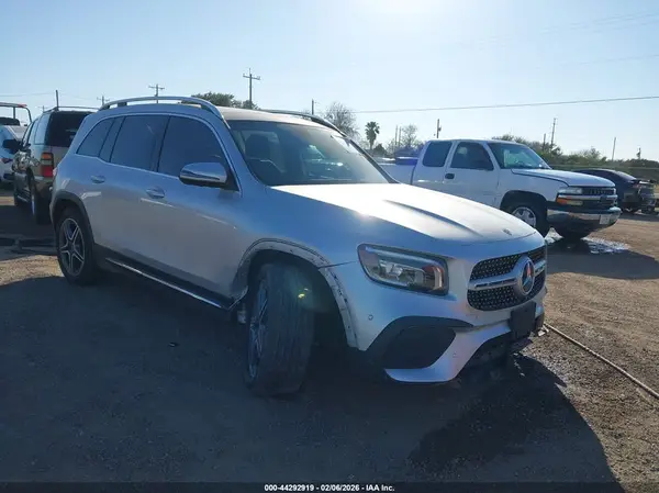 W1N4M4GB3MW104725 2021 MERCEDES-BENZ GLB - Image 1