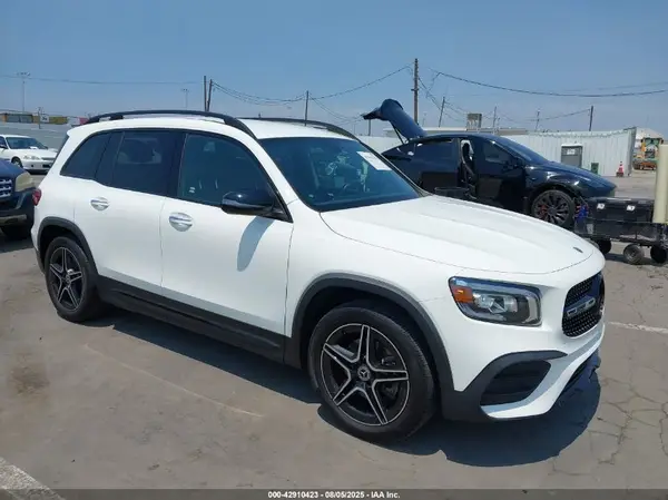 W1N4M4GB3MW108211 2021 MERCEDES-BENZ GLB - Image 1