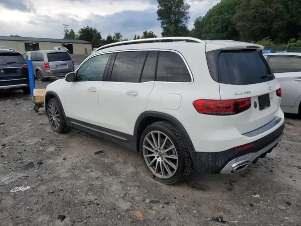 W1N4M4GB3MW111481 2021 MERCEDES-BENZ GLB - Image 2