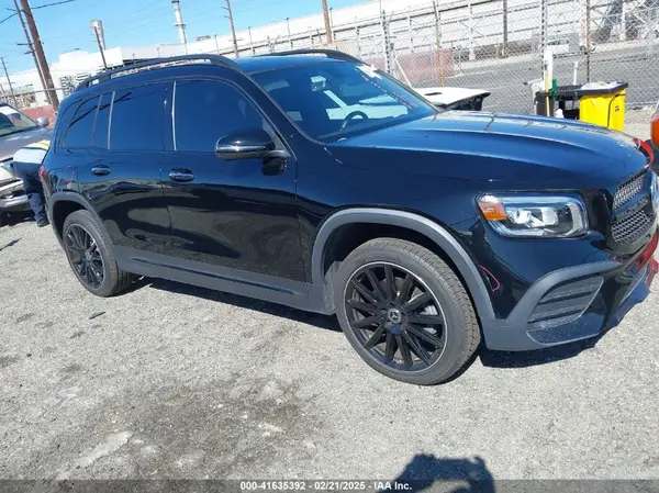W1N4M4GB3NW183508 2022 MERCEDES-BENZ GLB - Image 1