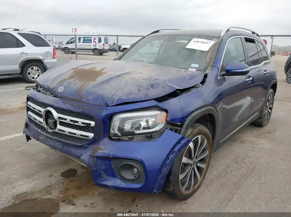 W1N4M4GB3NW200825 2022 MERCEDES-BENZ GLB - Image 2