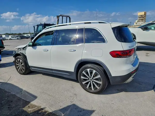 W1N4M4GB3NW257302 2022 MERCEDES-BENZ GLB - Image 2