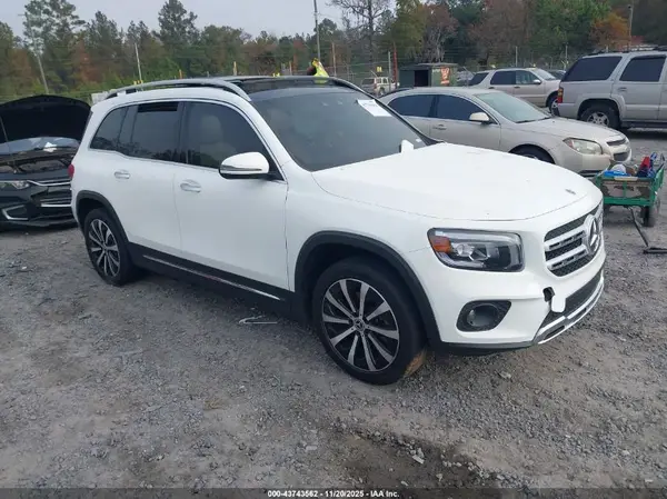W1N4M4GB3PW270733 2023 MERCEDES-BENZ GLB - Image 1