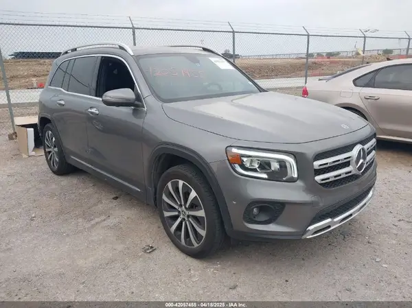 W1N4M4GB3PW328839 2023 MERCEDES-BENZ GLB - Image 1