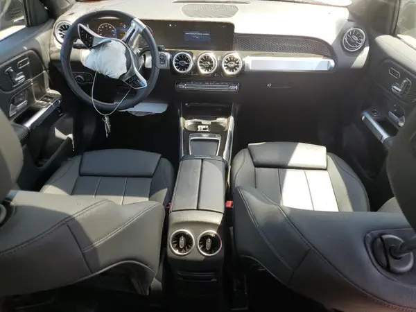 W1N4M4GB3SW384336 2025 MERCEDES-BENZ GLB - Image 8