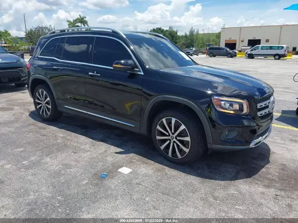 W1N4M4GB4MW100554 2021 MERCEDES-BENZ GLB - Image 1