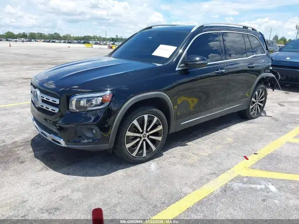 W1N4M4GB4MW100554 2021 MERCEDES-BENZ GLB - Image 2