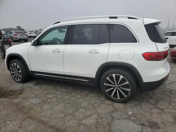 W1N4M4GB4MW157949 2021 MERCEDES-BENZ GLB - Image 2