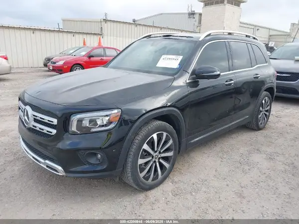 W1N4M4GB4PW323780 2023 MERCEDES-BENZ GLB - Image 2