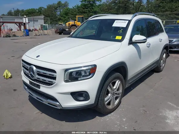 W1N4M4GB5LW028035 2020 MERCEDES-BENZ GLB - Image 2
