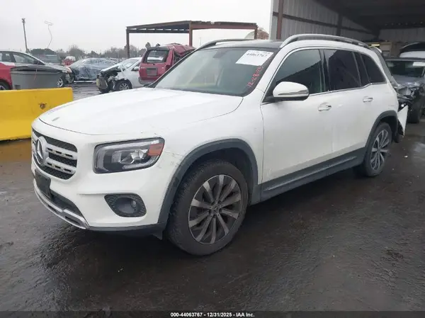 W1N4M4GB5MW102426 2021 MERCEDES-BENZ GLB - Image 2