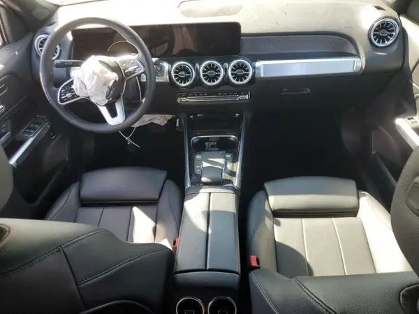 W1N4M4GB5NW251193 2022 MERCEDES-BENZ GLB - Image 8