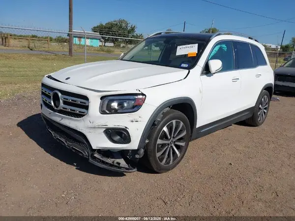 W1N4M4GB5PW302145 2023 MERCEDES-BENZ GLB - Image 2