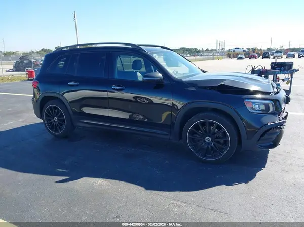 W1N4M4GB5PW331046 2023 MERCEDES-BENZ GLB - Image 1