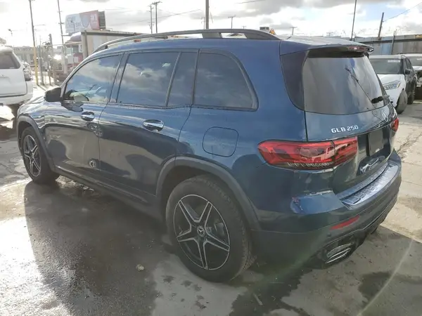W1N4M4GB6MW109563 2021 MERCEDES-BENZ GLB - Image 2