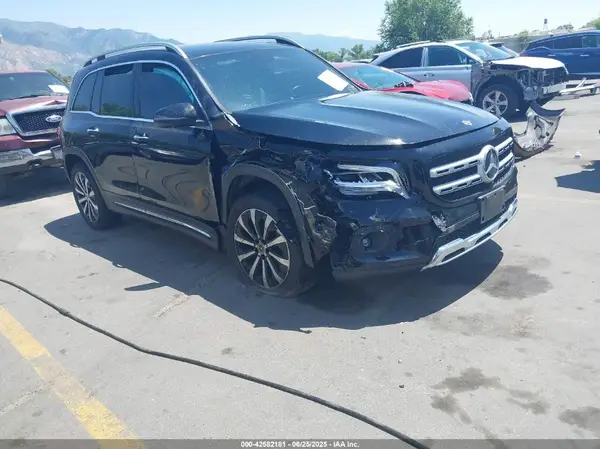 W1N4M4GB6MW120529 2021 MERCEDES-BENZ GLB - Image 1