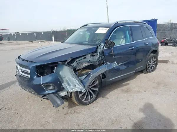 W1N4M4GB7LW022768 2020 MERCEDES-BENZ GLB - Image 2