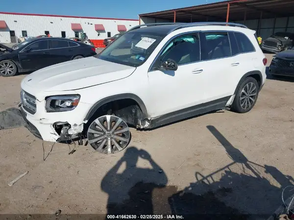 W1N4M4GB7NW259912 2022 MERCEDES-BENZ GLB - Image 2