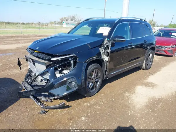 W1N4M4GB7SW414972 2025 MERCEDES-BENZ GLB - Image 2