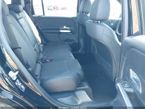 W1N4M4GB7SW414972 2025 MERCEDES-BENZ GLB - Image 8