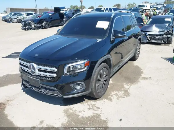W1N4M4GB8MW088828 2021 MERCEDES-BENZ GLB - Image 2