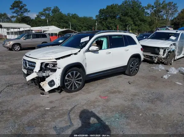 W1N4M4GB8MW092037 2021 MERCEDES-BENZ GLB - Image 2