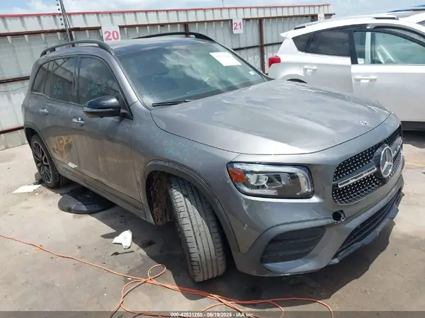 W1N4M4GB8MW107491 2021 MERCEDES-BENZ GLB - Image 1