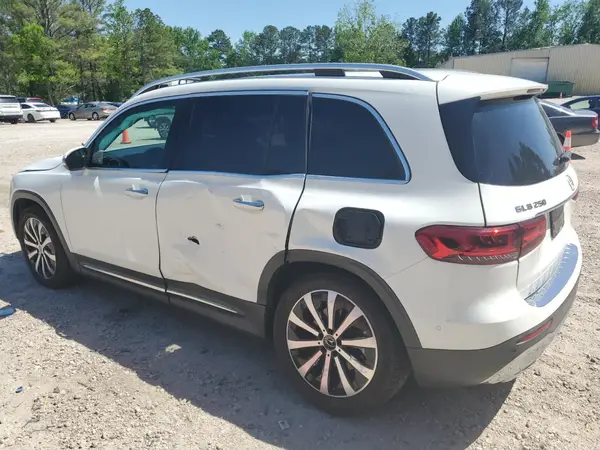W1N4M4GB8MW111704 2021 MERCEDES-BENZ GLB - Image 2