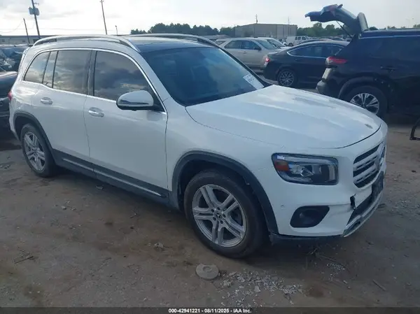 W1N4M4GB8MW134822 2021 MERCEDES-BENZ GLB - Image 1