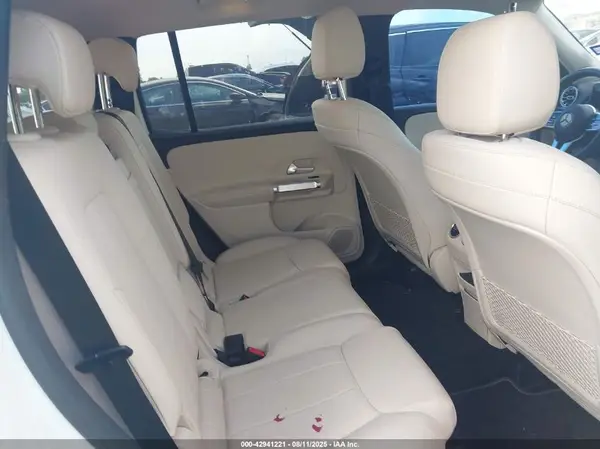 W1N4M4GB8MW134822 2021 MERCEDES-BENZ GLB - Image 8