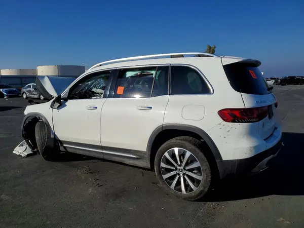 W1N4M4GB8MW166069 2021 MERCEDES-BENZ GLB - Image 2