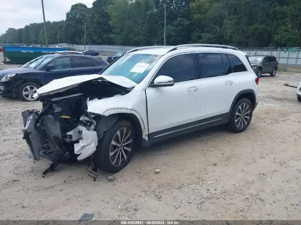 W1N4M4GB9LW015532 2020 MERCEDES-BENZ GLB - Image 2