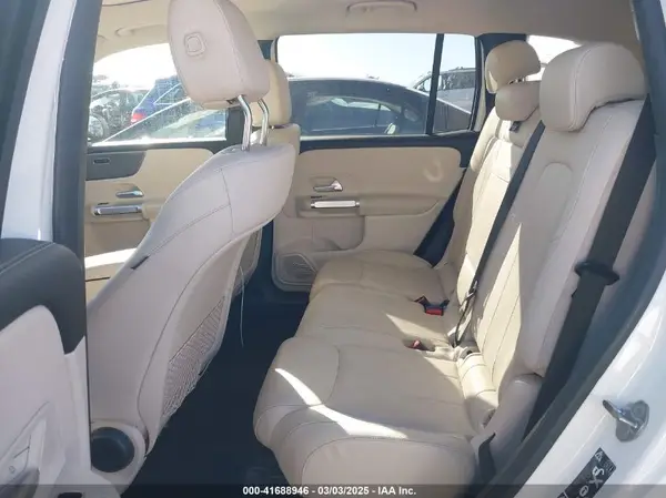 W1N4M4GB9NW183867 2022 MERCEDES-BENZ GLB - Image 8