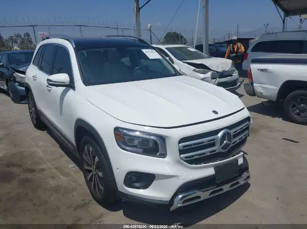 W1N4M4GB9NW236972 2022 MERCEDES-BENZ GLB - Image 1