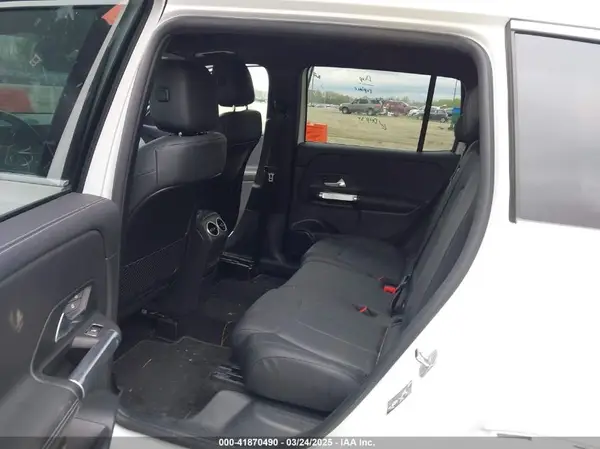 W1N4M4GB9PW297015 2023 MERCEDES-BENZ GLB - Image 8